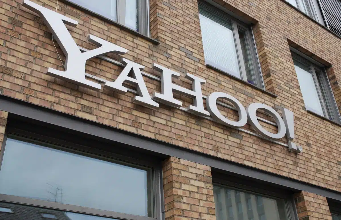 Yahoo!