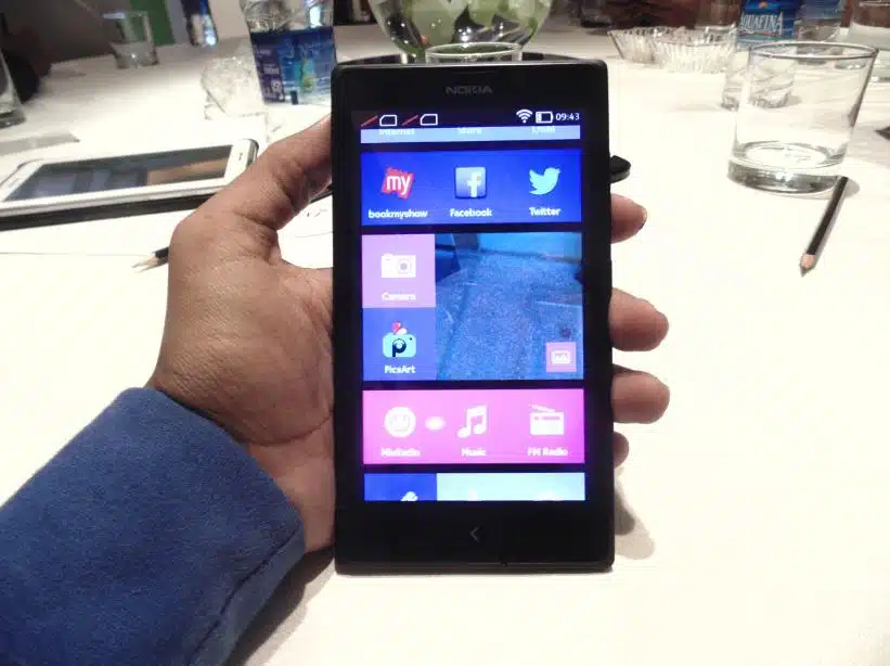 Nokia XL: First impression and hands-on 1 1