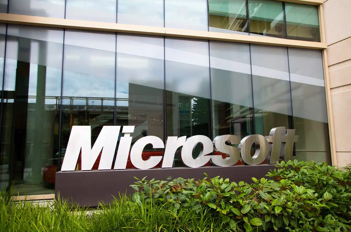 Microsoft sides with Qualcomm in standoff over connected home