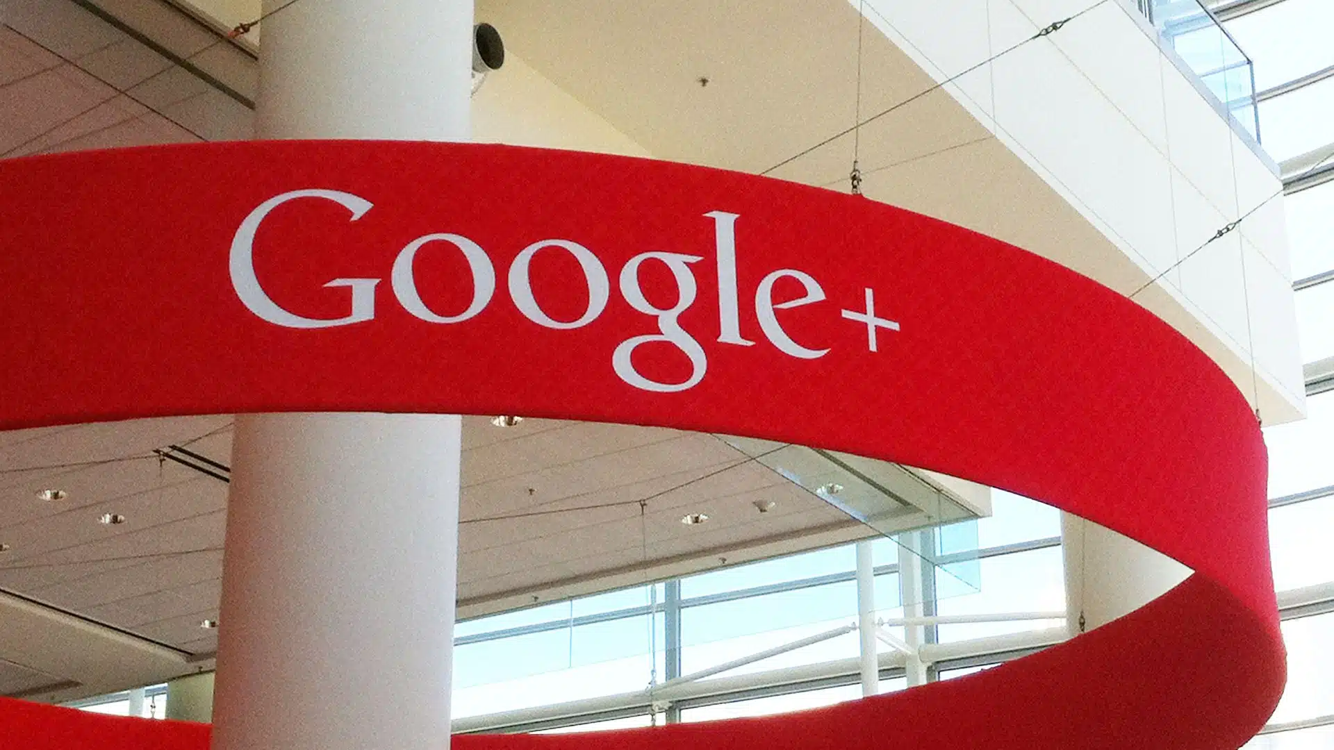 Google+ brings auto enhancement feature to videos on desktop and Android