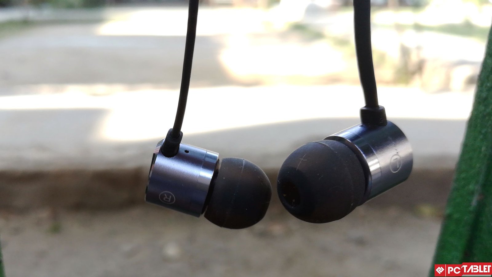 OnePlus Bullets V2 Earphones 4