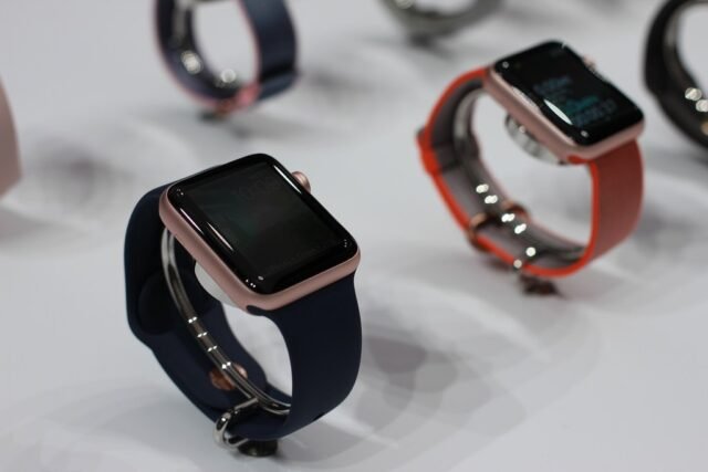 Apple Watch Series 1 vs Apple Watch Series 2