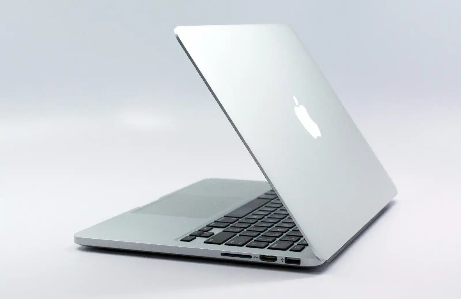 Apple MacBook