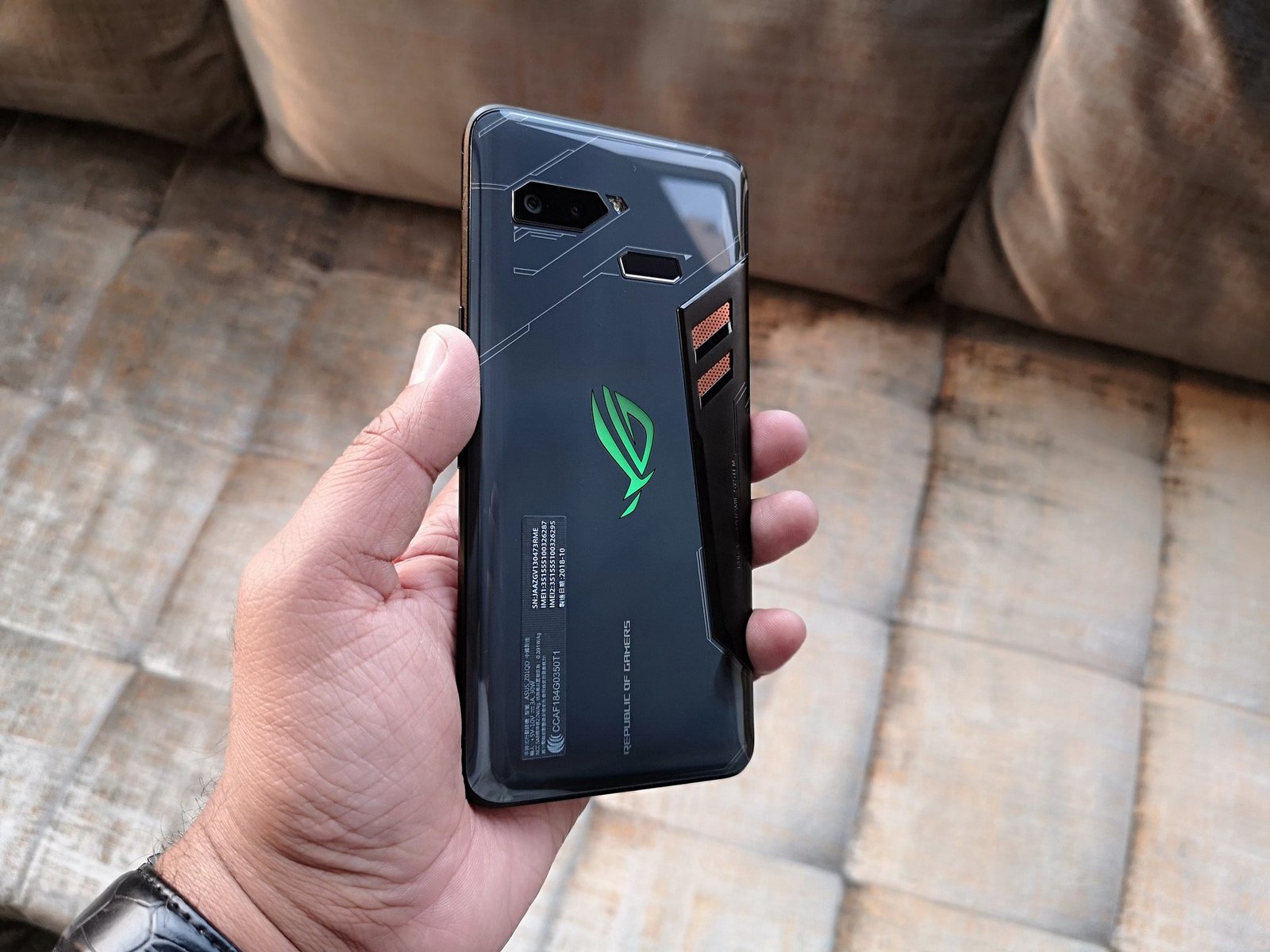 Asus ROG Phone to get Android Pie soon, spotted on GeekBench
