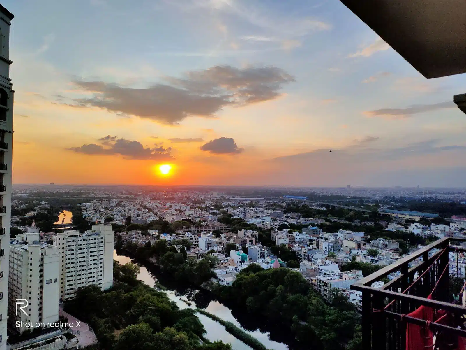 Realme X Review- A perfect phone with very few flaws 14 Image08