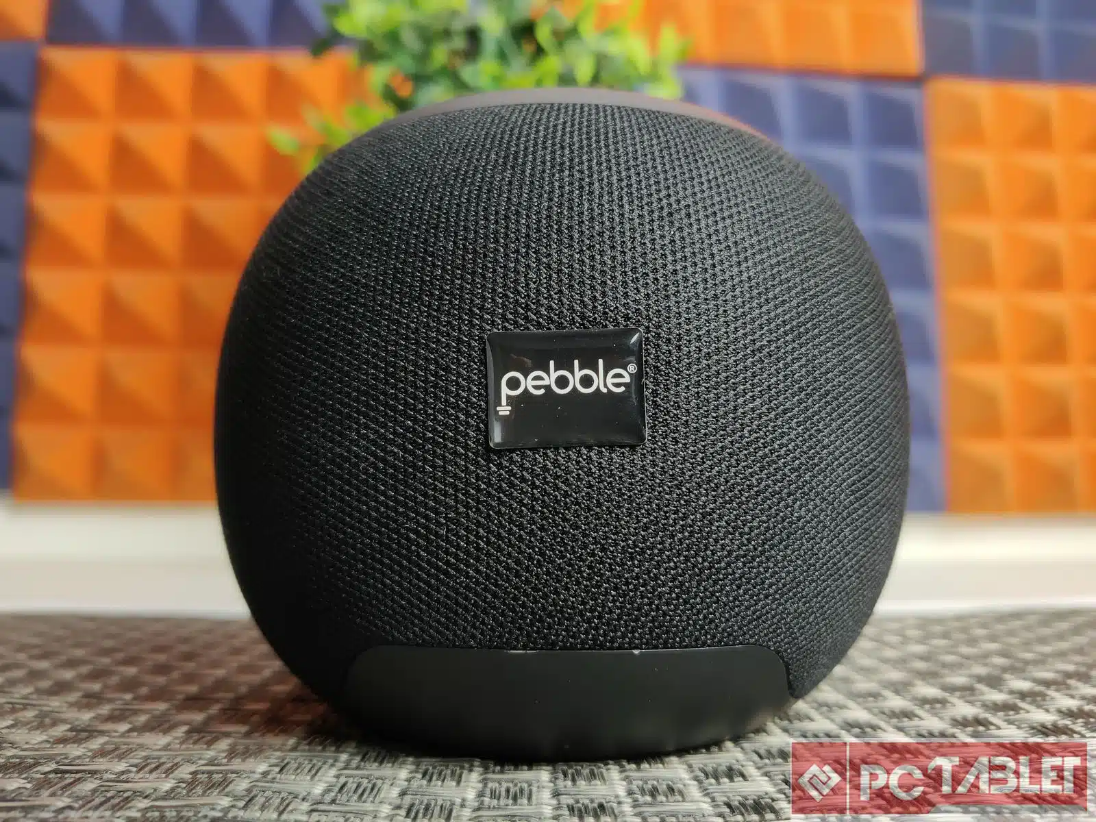 Pebble Dome Bluetooth speaker 4