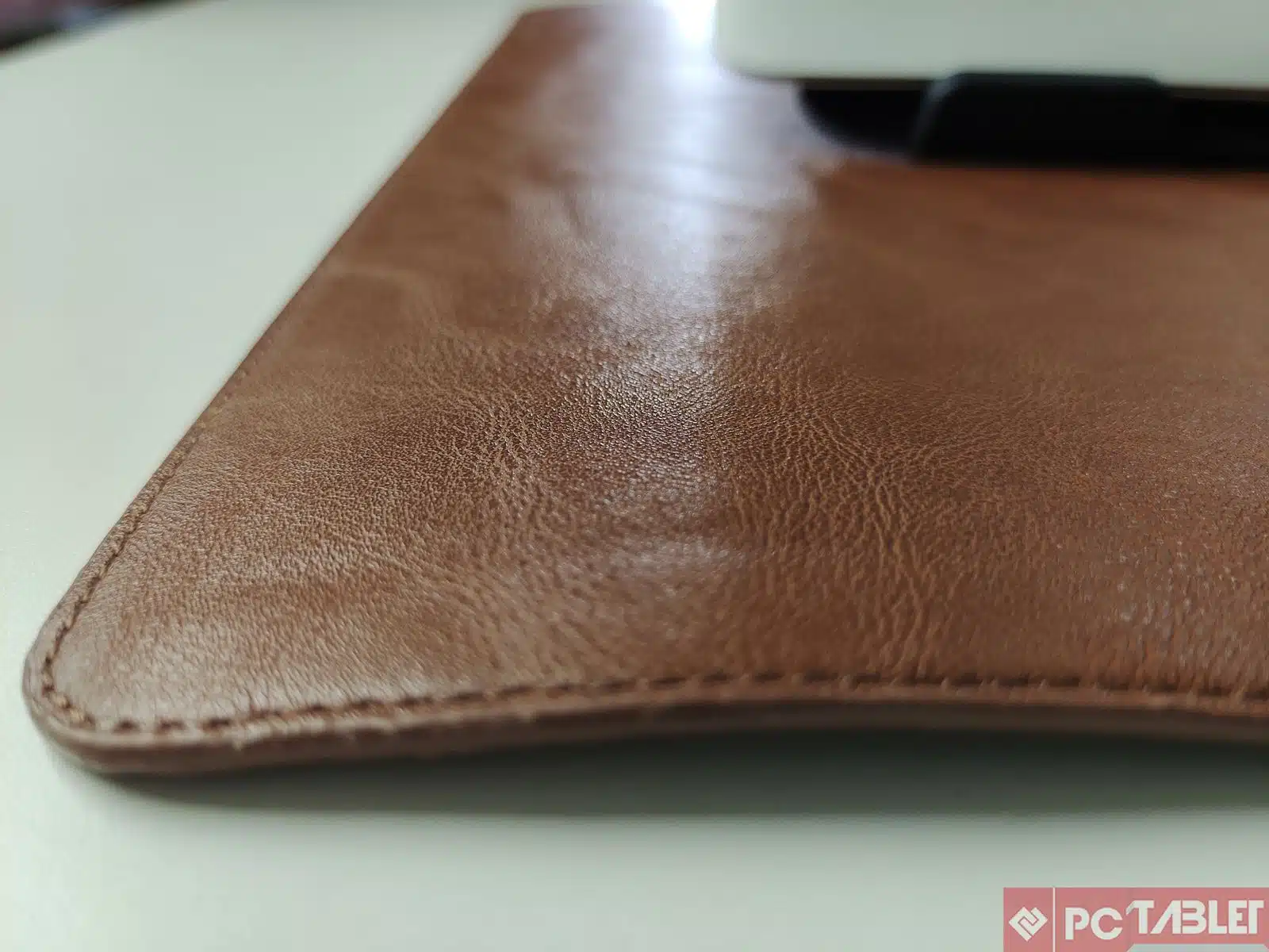 Aros Laptop stand Turf Vegan leather desk mat 5