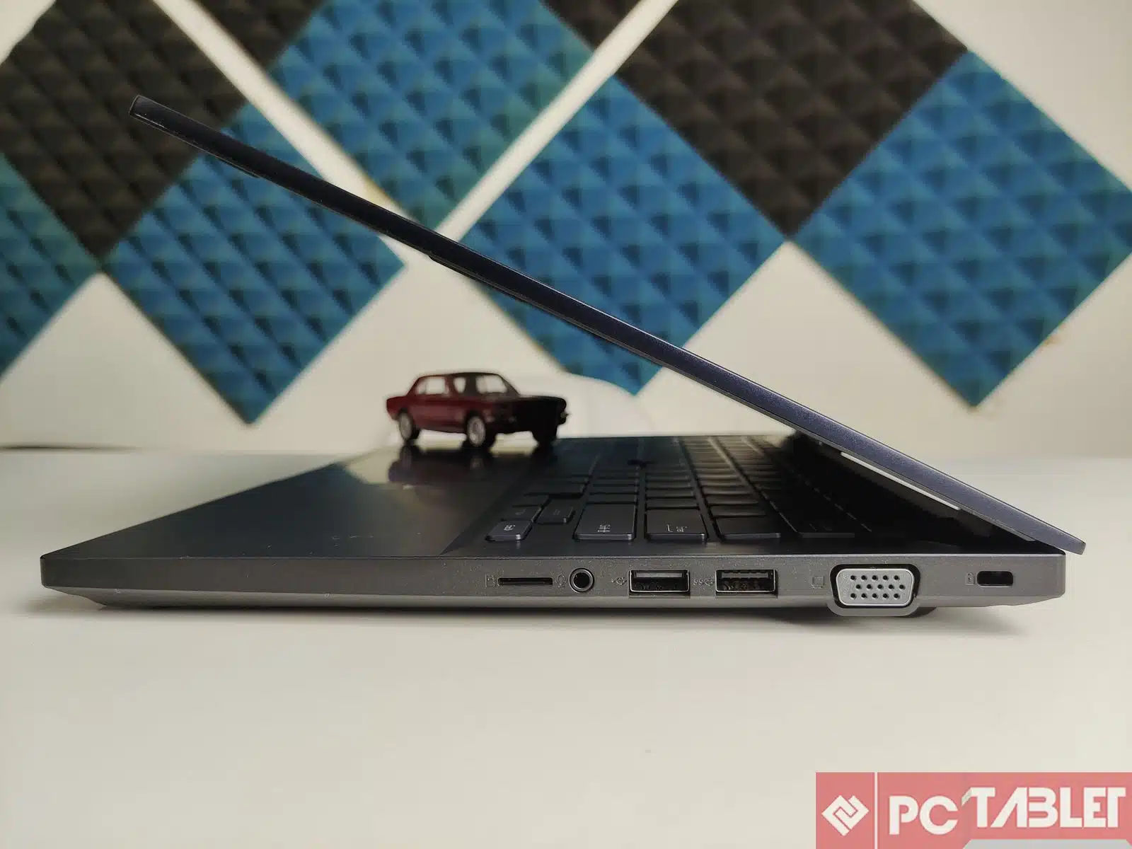Asus ExpertBook P2451F laptop Review - Asus's attempt to foray into the business series segment 4 Asus ExpertBook P2451F laptop Review 7