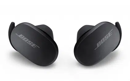 Earbuds Triple Black e1602057697658