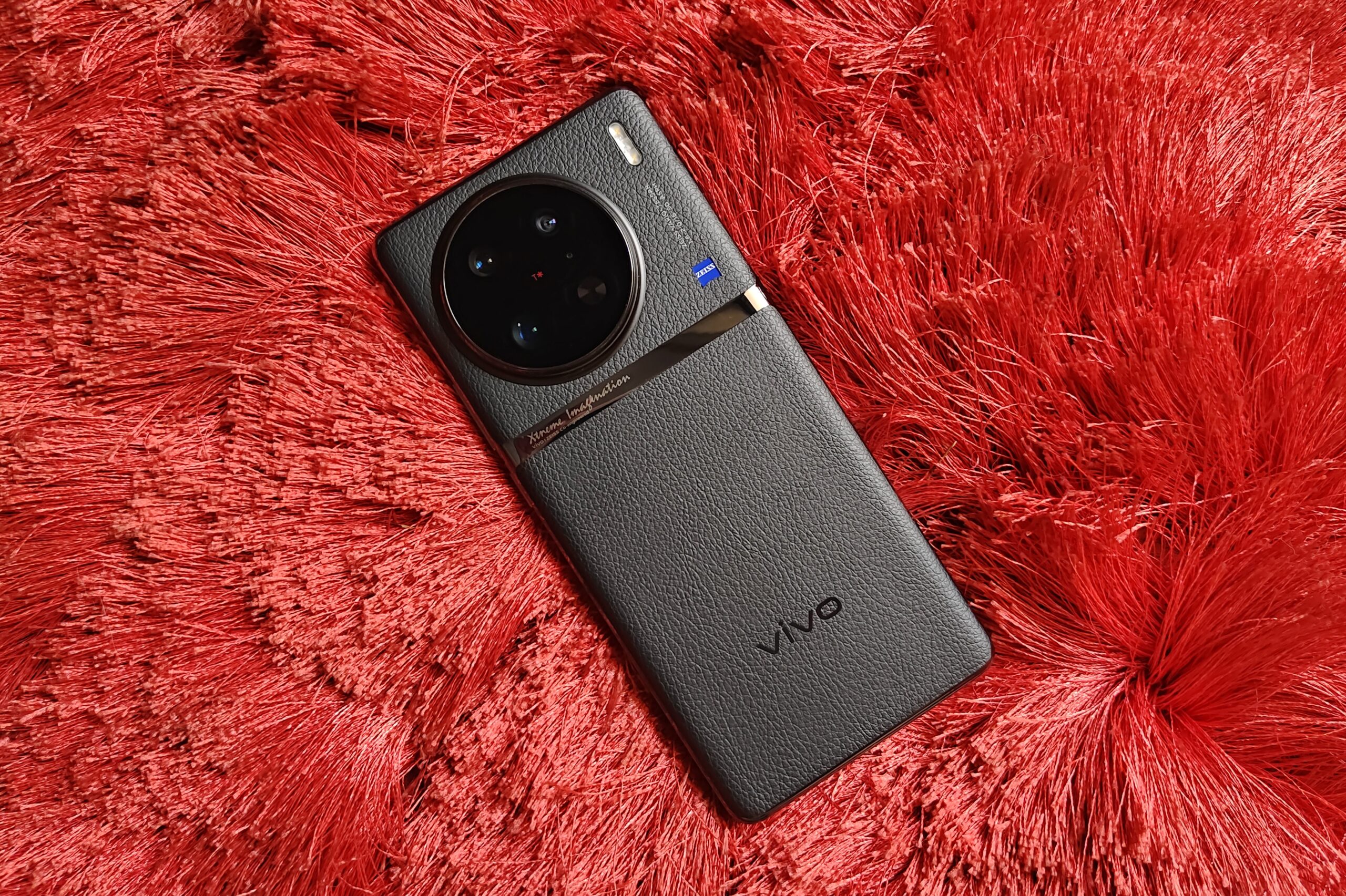 Vivo X90 Pro Review: The low-light camera king