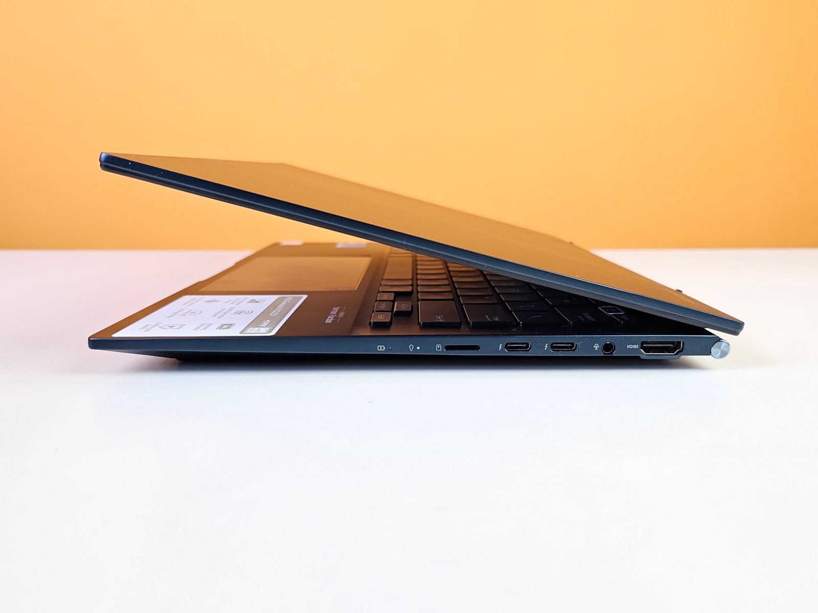 Asus Zenbook 14 OLED 10 scaled