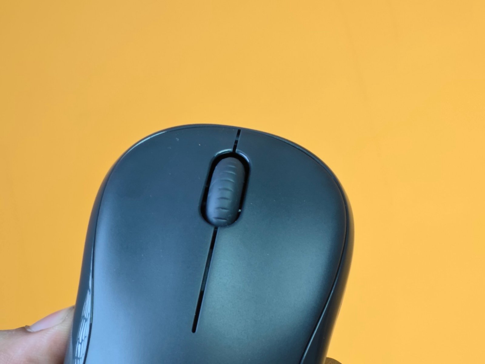 Logitech M240 Silent Bluetooth Mouse Review 8 scaled