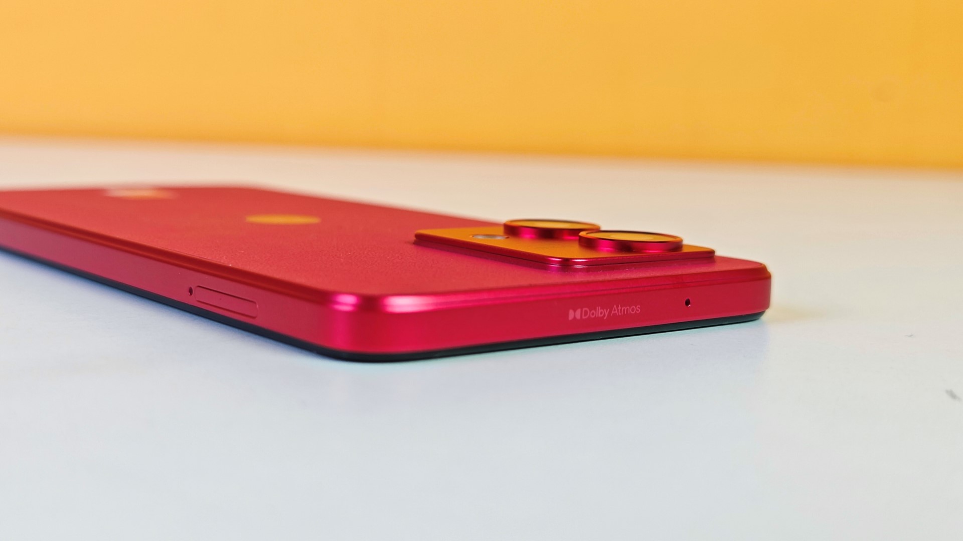 Moto G84 5G Review: A Balanced Performer in the Budget Segment