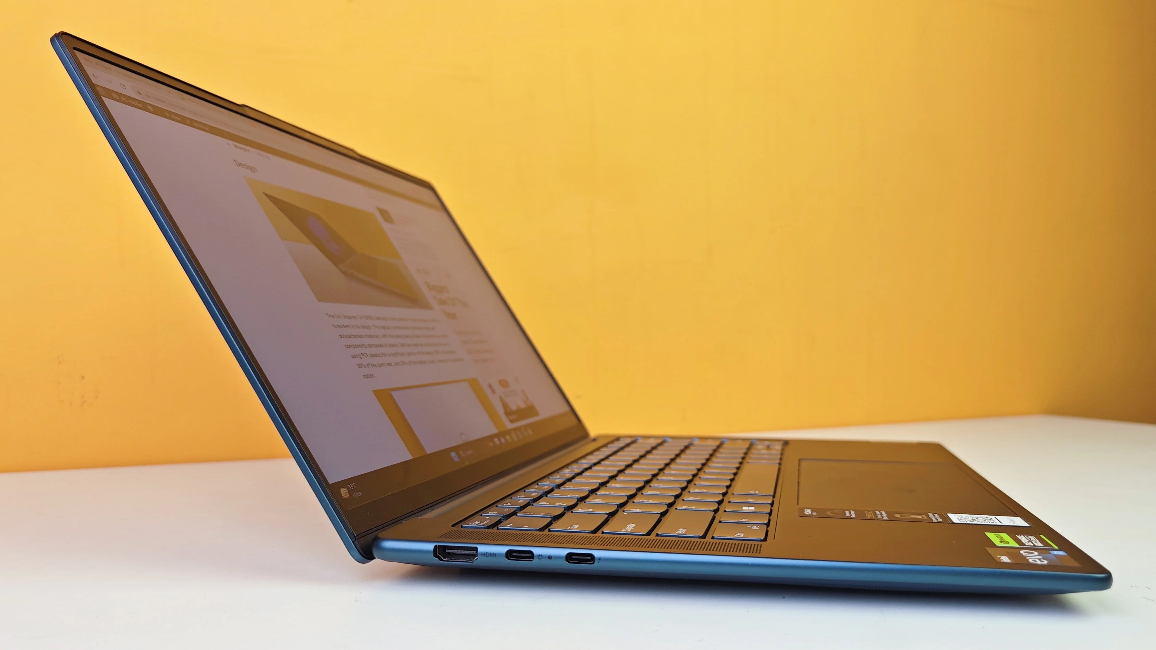 Lenovo Yoga Pro 7 laptop Review