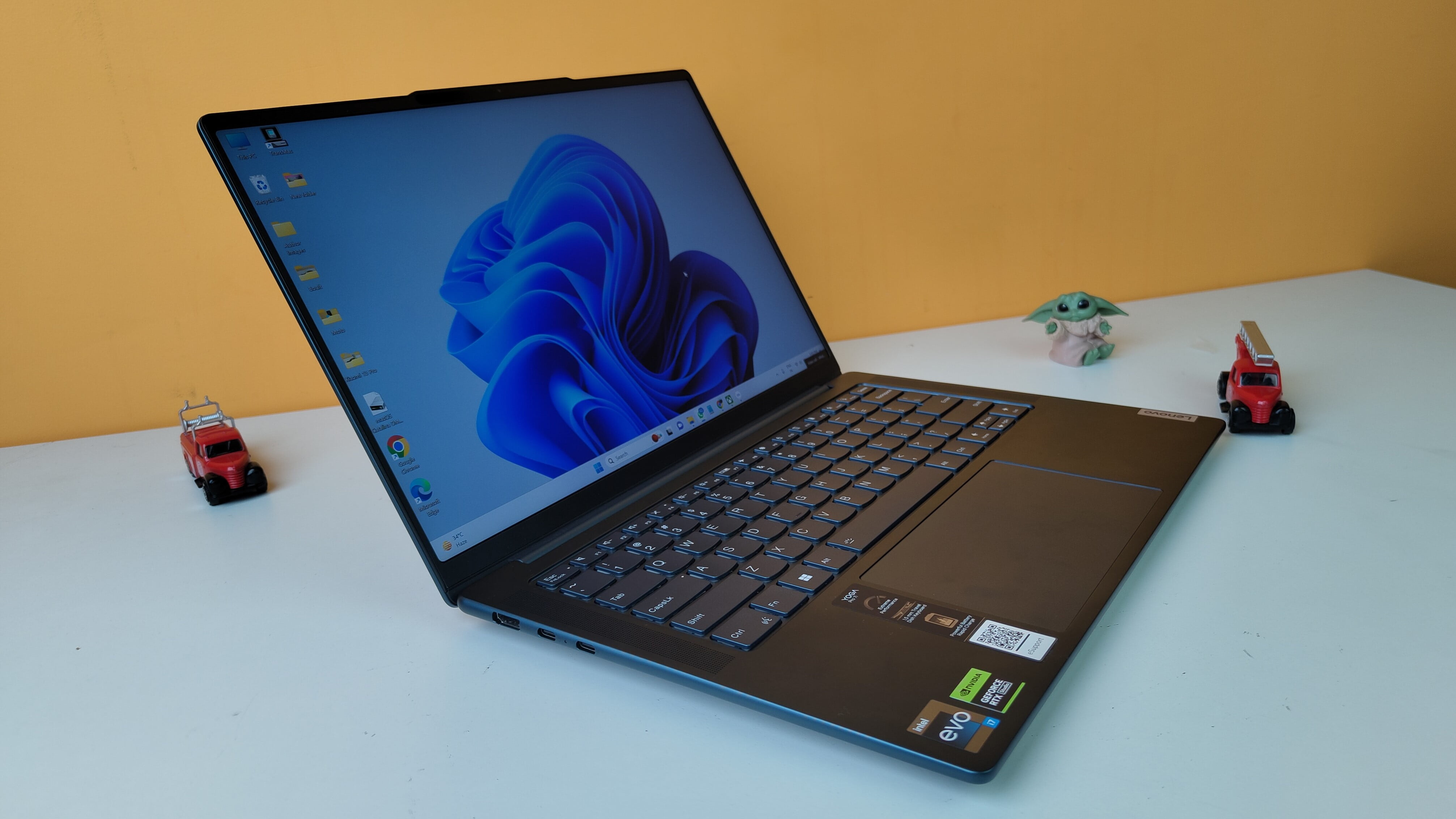 Lenovo Yoga Pro 7 laptop Review