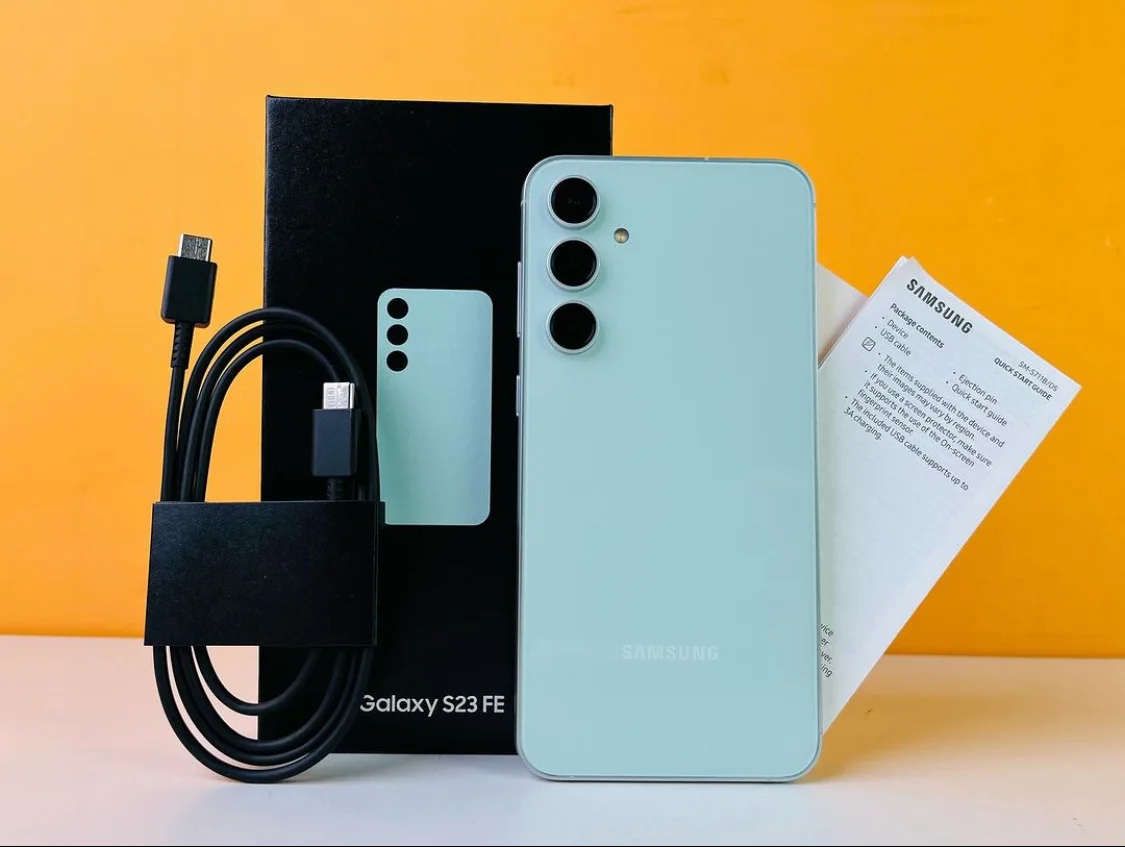 Samsung Galaxy S23 FE Review - A stepping stone