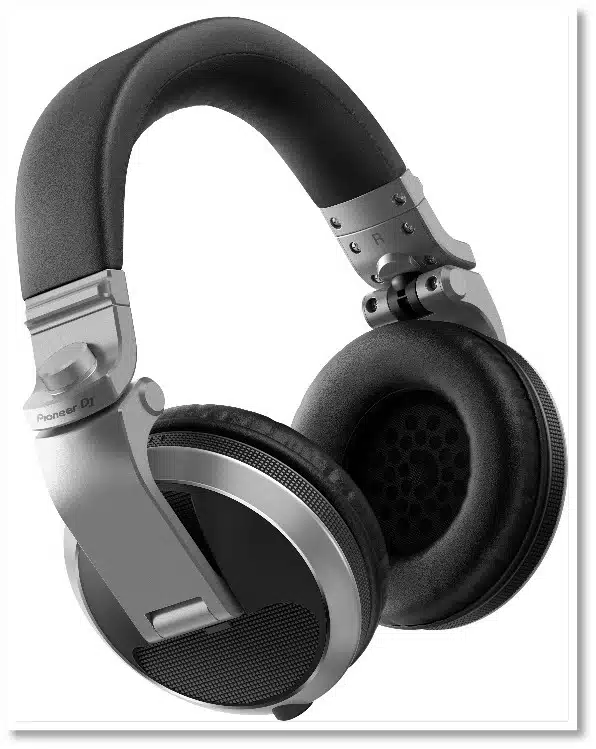 Diwali Gifting: A Guide to Choosing Headphones from Audio-Technica and Pioneer DJ