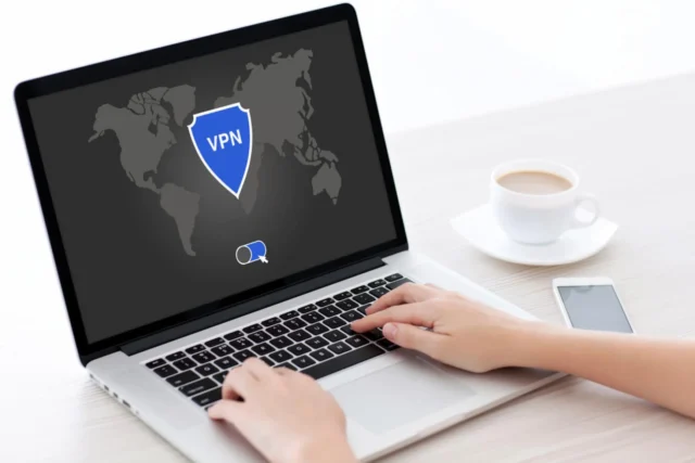 Three Tips on How to Use a VPN While Traveling