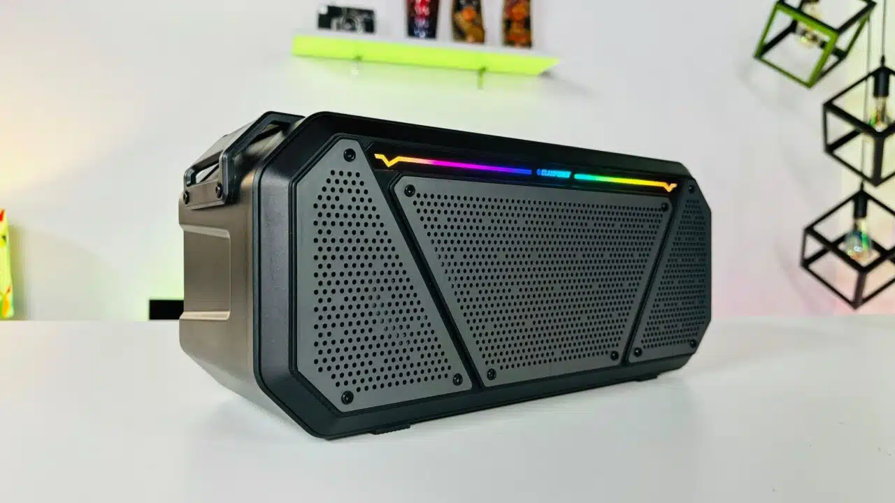 Blaupunkt BB25 Boombox Review Big Sound in a Small Package 