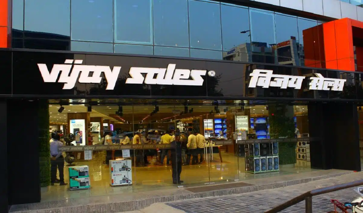 Vijay Sales Unveils Holiday Season Sale with Exciting Offers 2 Vijay Sales Unveils Holiday Season Sale with Exciting Offers