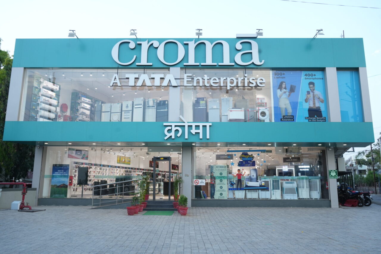 Croma's "Everything Apple" Sale: Big Discounts on iPhones, MacBooks, iPads, and More 2 Croma's "Everything Apple" Sale: Big Discounts on iPhones, MacBooks, iPads, and More