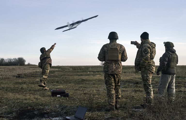 UK and Allies Forge Ahead with AI-Enabled Swarm Drones to Arm Ukraine - Vimarsana News