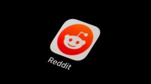 Reddit Enters AI Training Arena Amid FTC Inquiry