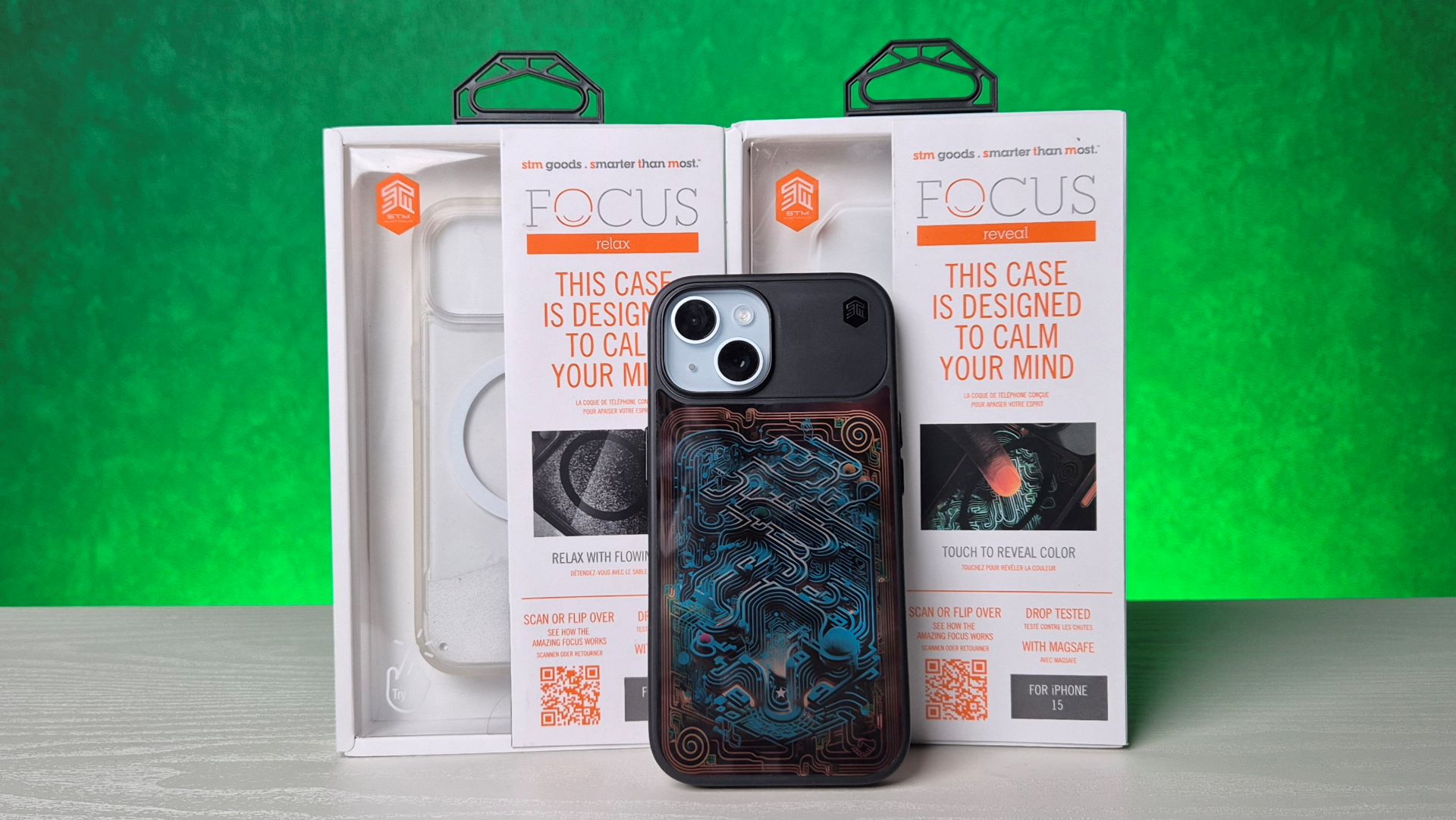 STM Reveal Warm MagSafe Case