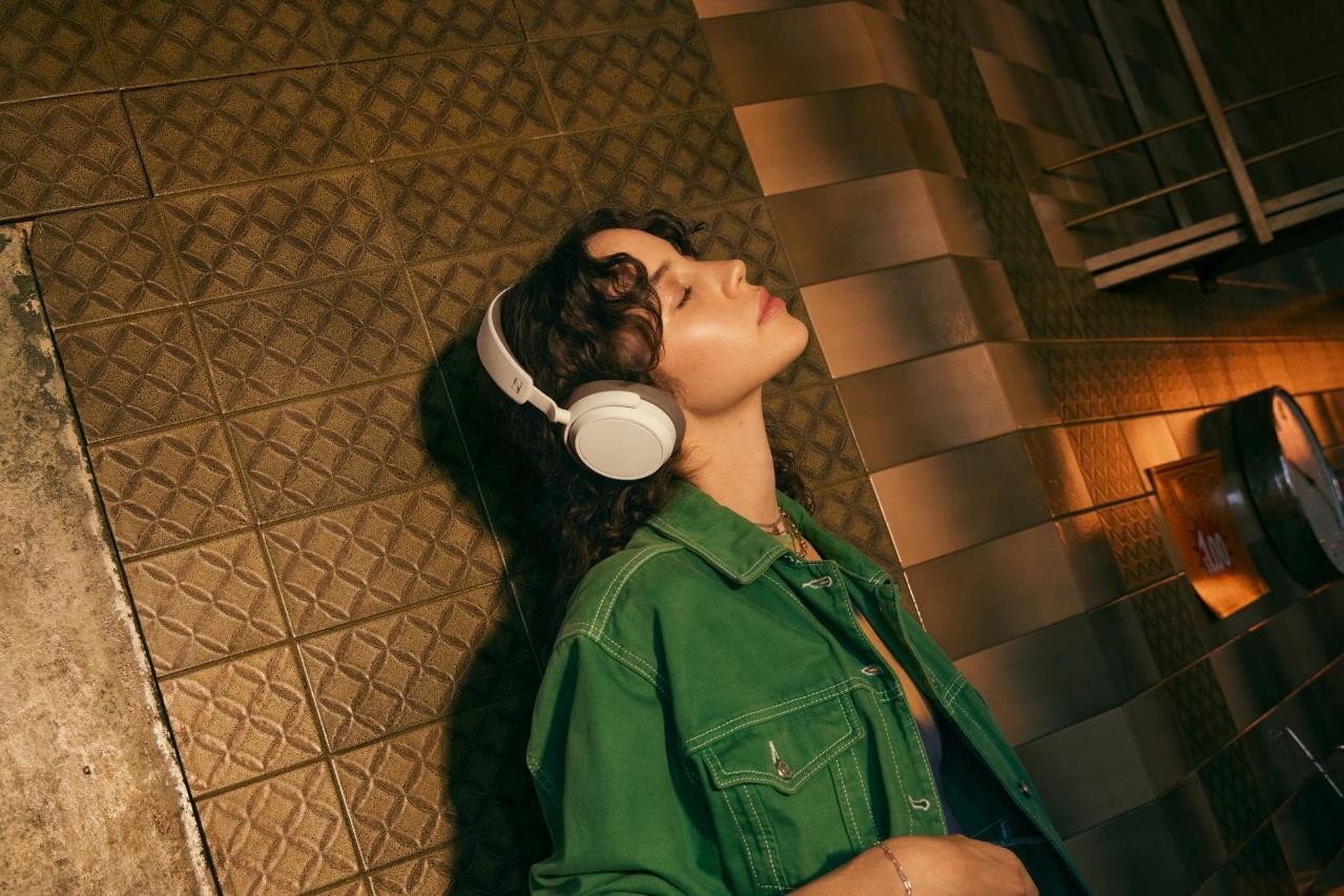 Sennheiser Launches New ACCENTUM Wireless Headphones in India