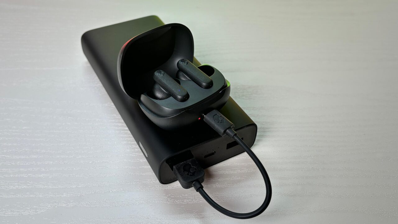 Skullcandy Smokin' Buds Review - Buy these for the crisp clear audio! 6 Skullcandy Smokin Buds Review