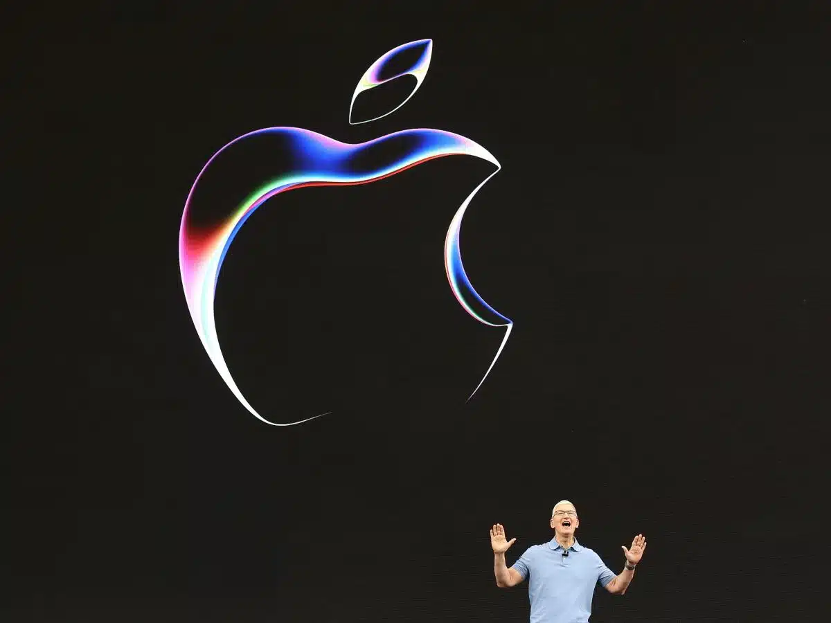 Microsoft Takes Aim at Apple with New AI-Ready PCs