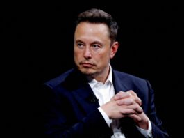 Tesla's Legal Maneuver: Bid to Postpone Hearing on Musk's Compensation Package