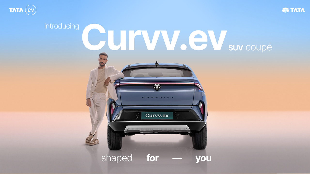 3 Rear image with branding Curvv.ev
