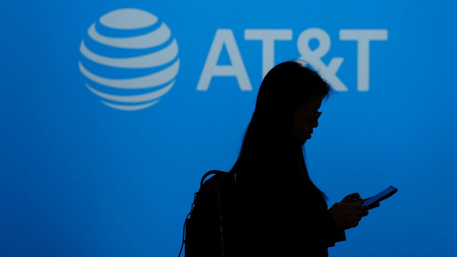 Immediate Actions for AT&T Customers Following Data Breach