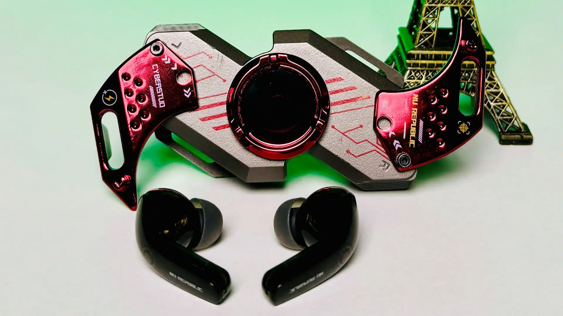 Nu Republic Cyberstud SPIN Fidget Spinner Earbuds Review: A Fidgety Twist on Wireless Audio 3 Nu Republic Cyberstud SPIN Fidget Spinner Earbuds Review