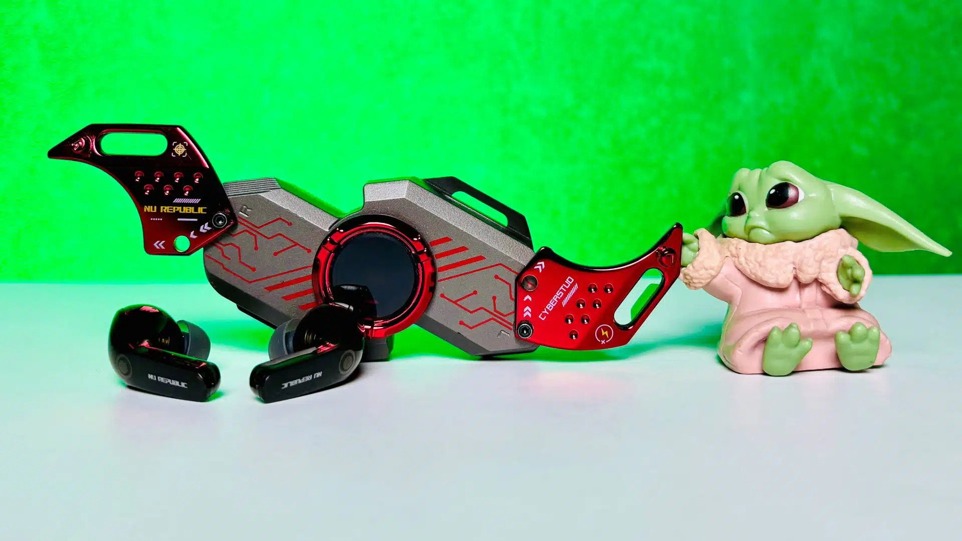 Nu Republic Cyberstud SPIN Fidget Spinner Earbuds Review: A Fidgety Twist on Wireless Audio 4 Nu Republic Cyberstud SPIN Fidget Spinner Earbuds Review