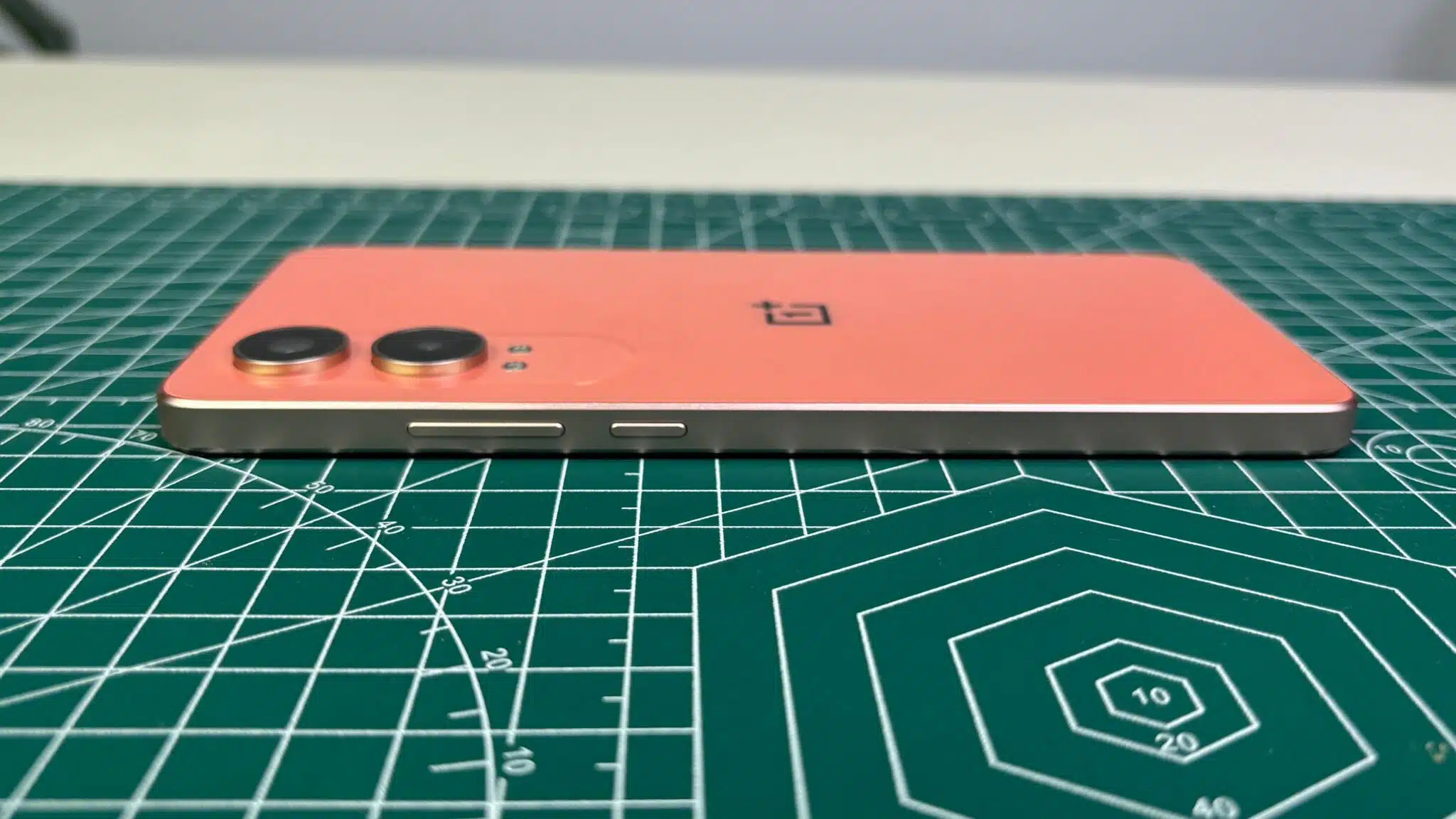 OnePlus Nord CE 4 Lite Review: Can OnePlus' Affordable Offering Shine in a Crowded Market? 6 OnePlus Nord CE 4 Lite Review