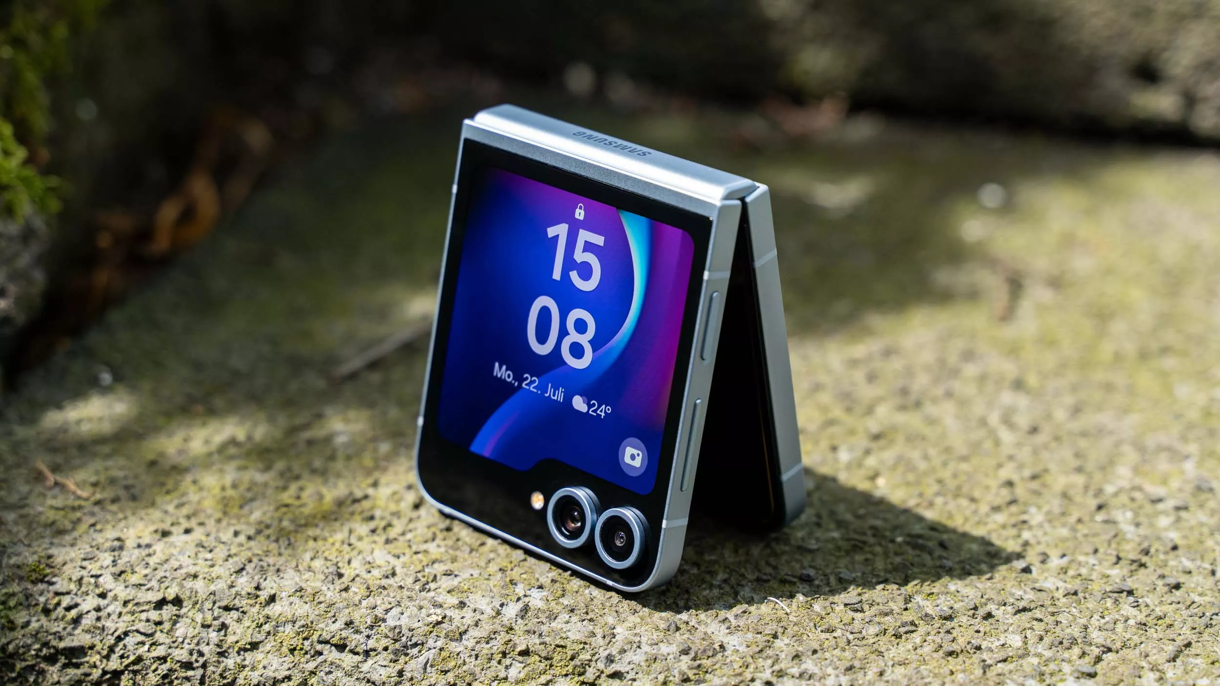 Samsungs One UI 7.0 Clock App Leaks