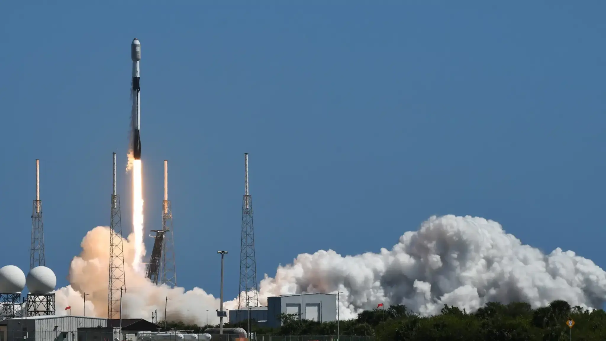 SpaceX Resumes Falcon 9 Starlink Missions