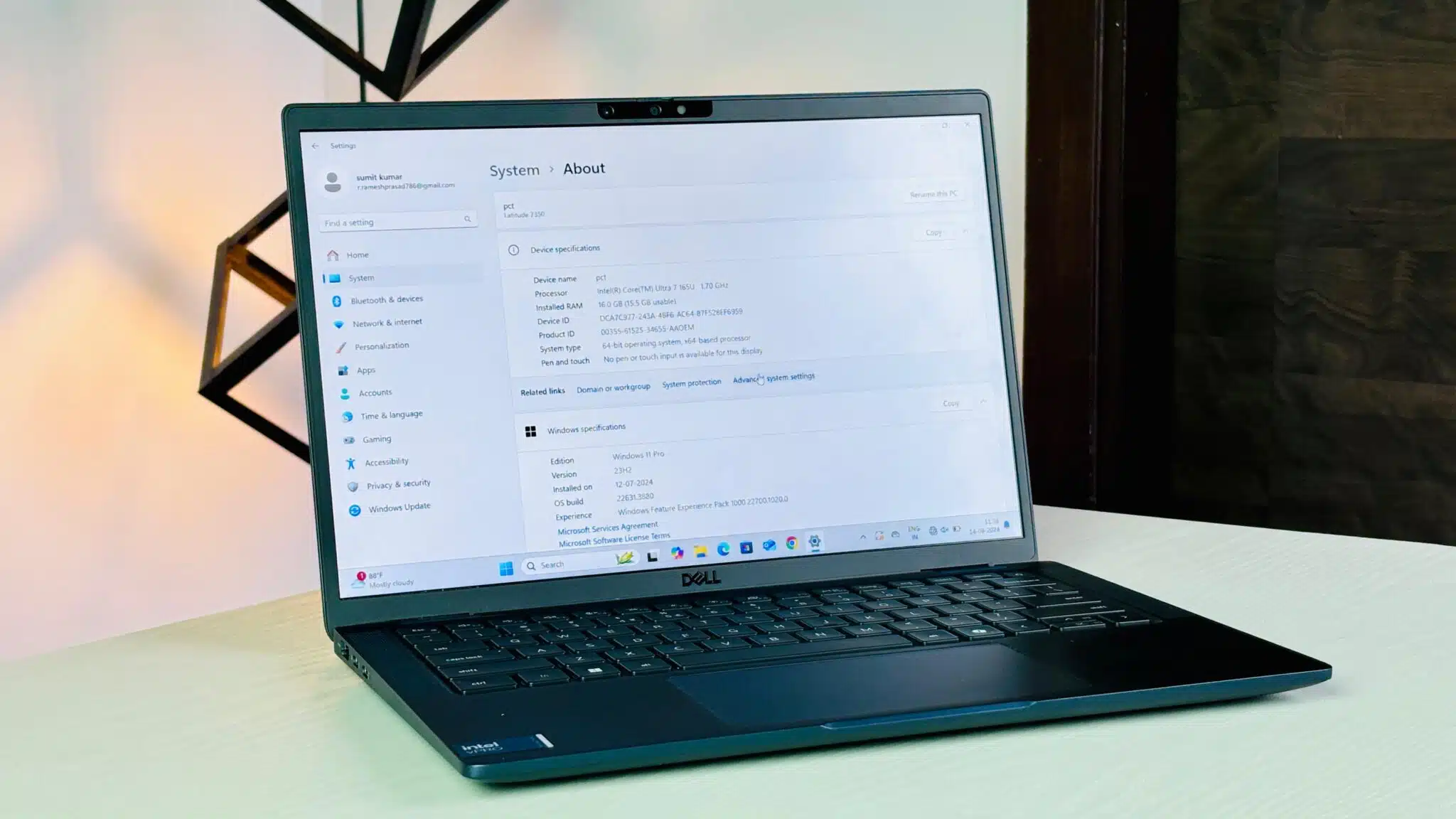 Dell 7350 Ultralight Review