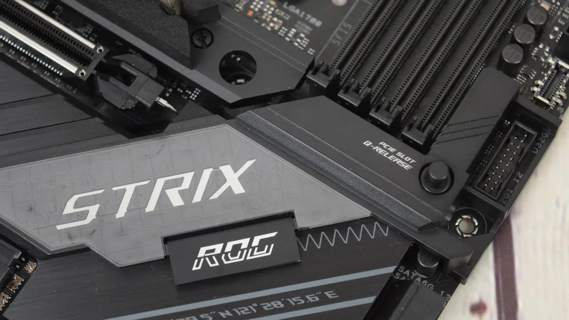 new asus motherboard revolutionizes graphics card swapping