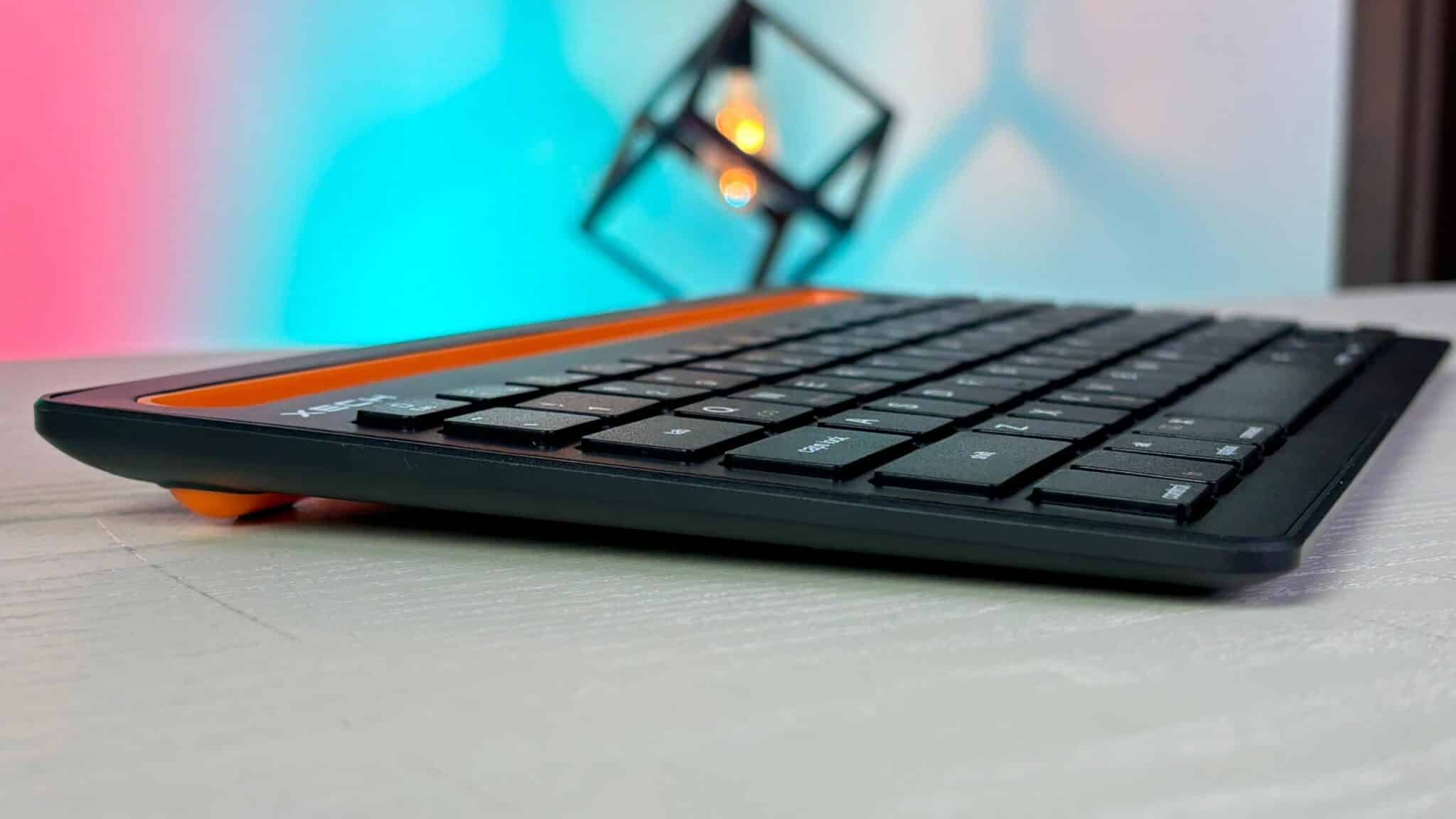 XECH Double Channel Keyboard Review: Sleek, Sturdy, & Travel-Friendly 4 XECH Double Channel Keyboard Review: Sleek, Sturdy, & Travel-Friendly