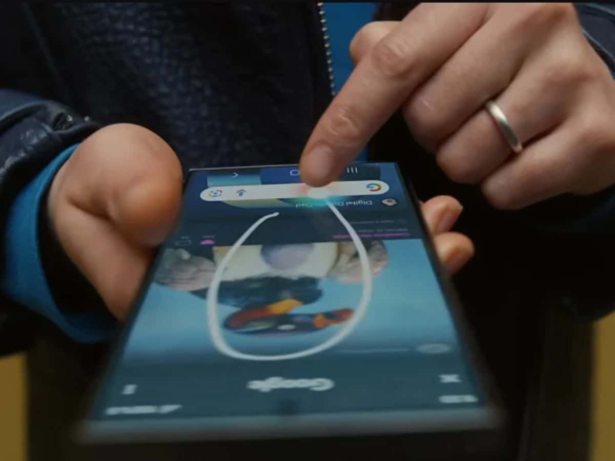 Motorola Phones Are Getting Google's Circle to Search