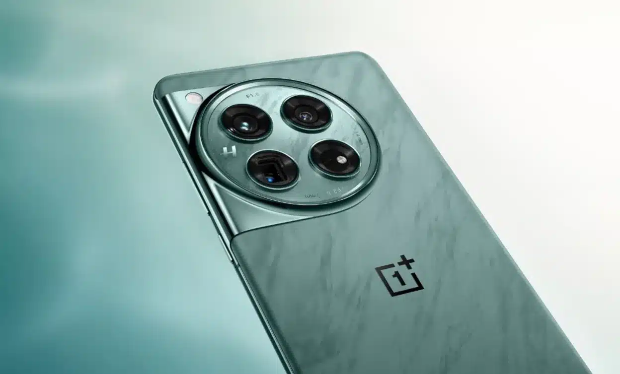 OnePlus 13 Leak Hints at Price Hike and Ultrasonic Fingerprint Sensor Upgrade 1 OnePlus 13 Leak Hints at Price Hike and Ultrasonic Fingerprint Sensor Upgrade