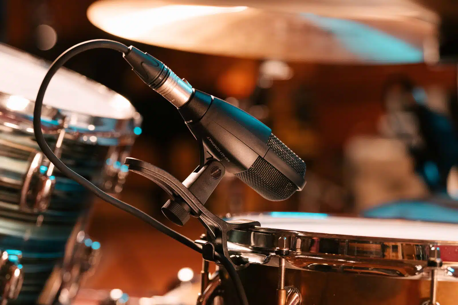 Sennheiser Unveils the MD 421 Kompakt Microphone: A Compact Powerhouse for Live Sound and Recording