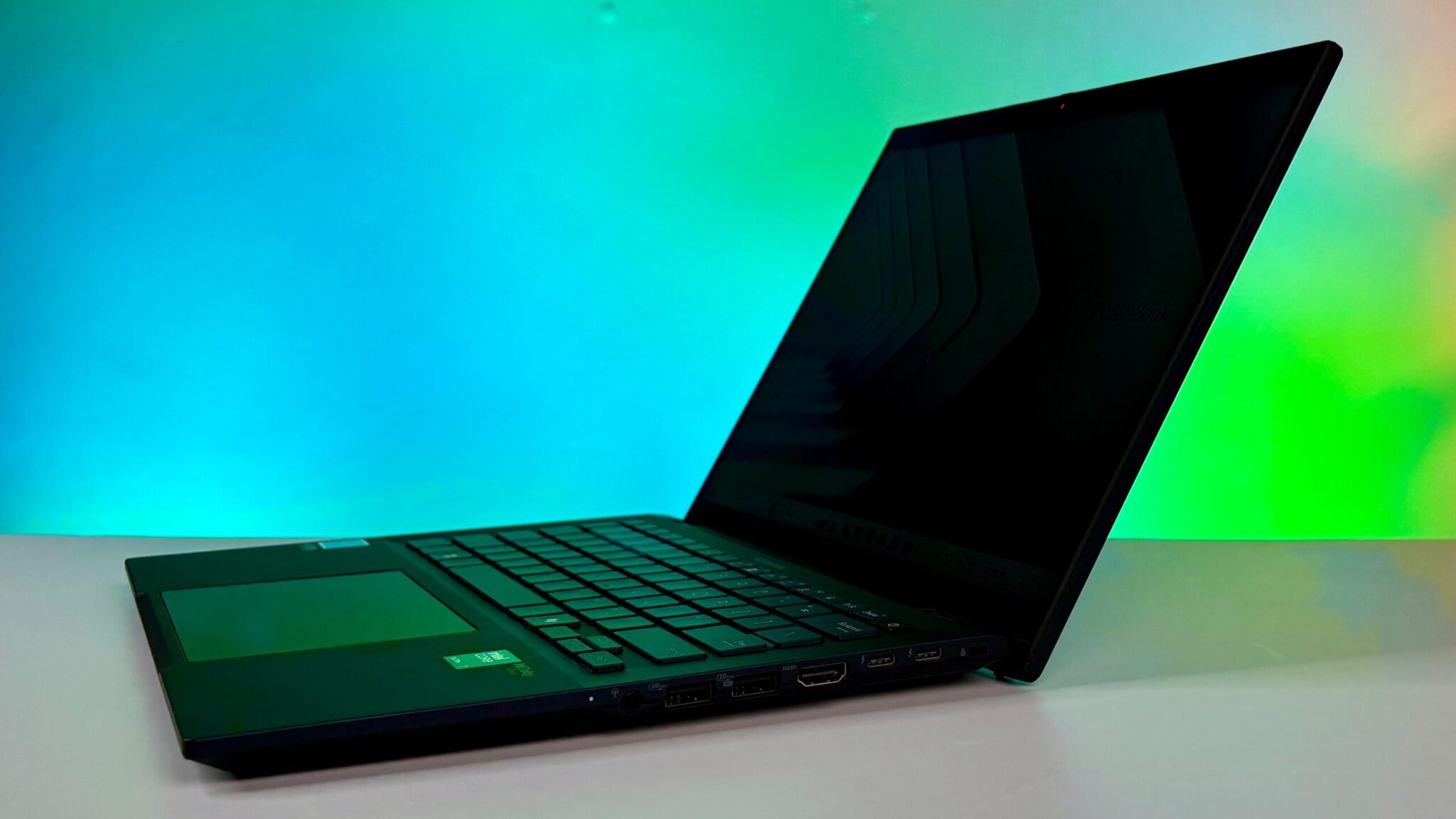 ASUS ExpertBook B5 Review: The Ultimate AI-Driven Business Companion 3 ASUS ExpertBook B5: The Ultimate AI-Driven Business Companion