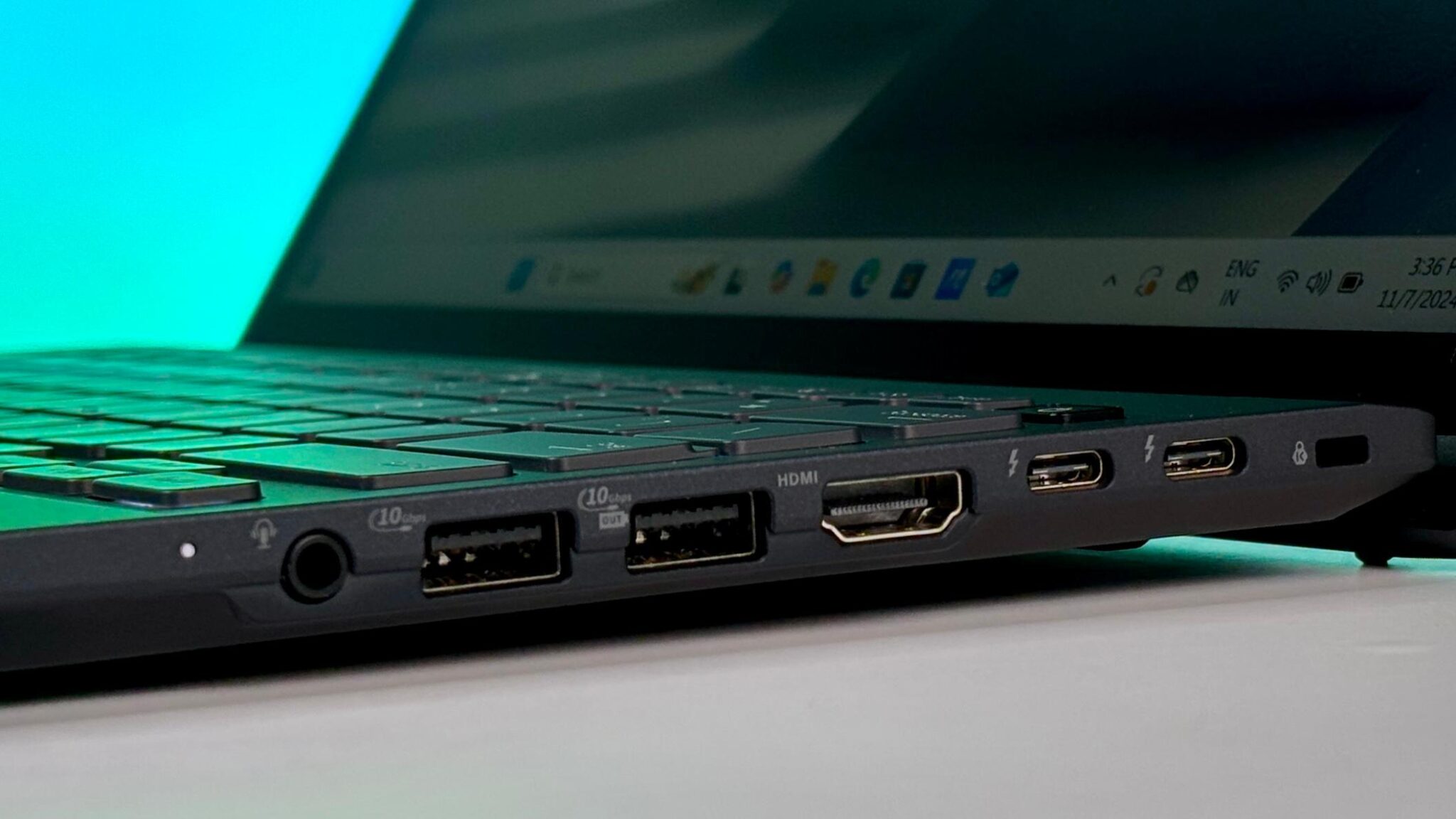 ASUS ExpertBook B5 Review: The Ultimate AI-Driven Business Companion 9 ASUS ExpertBook B5: The Ultimate AI-Driven Business Companion