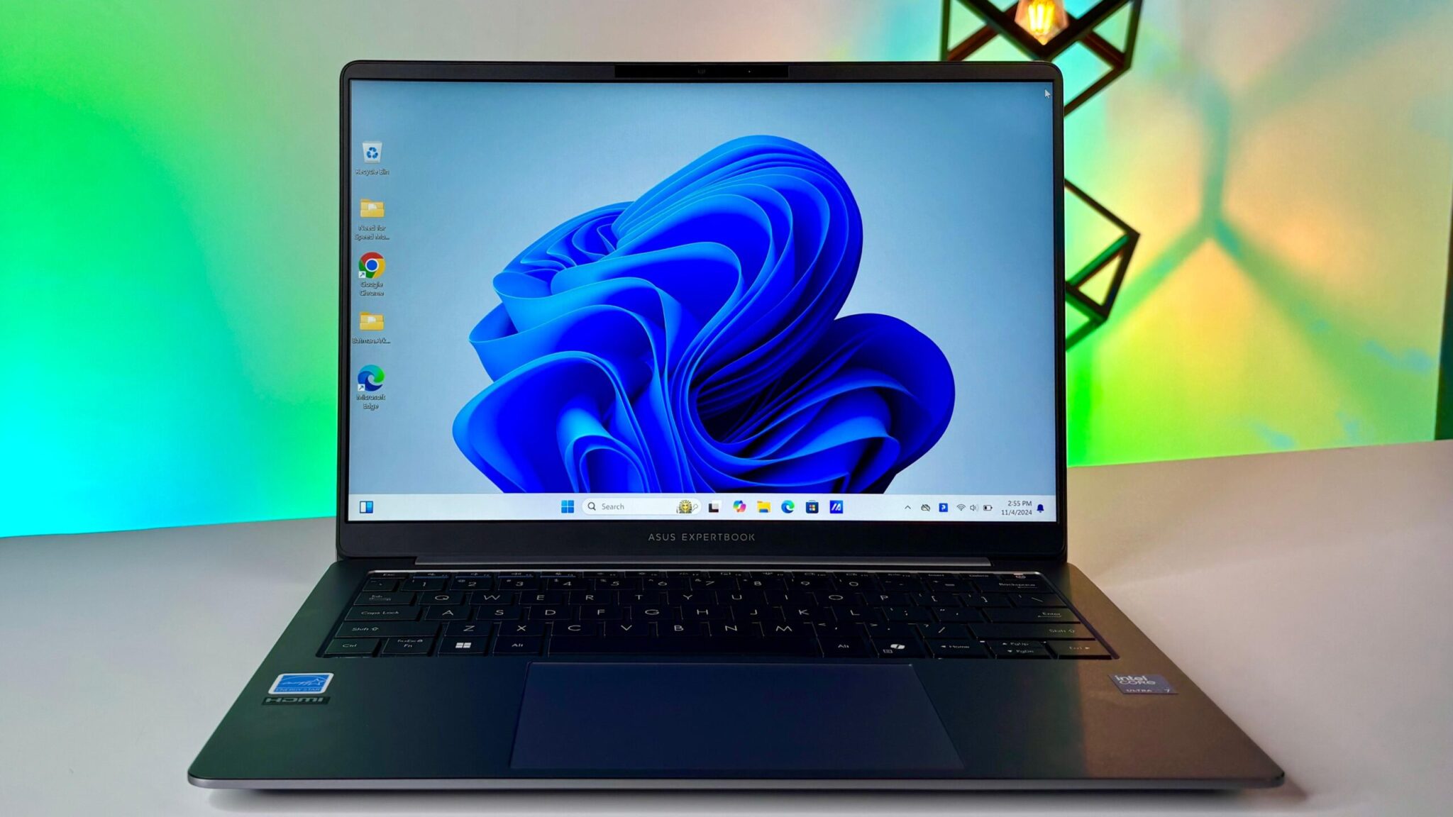 ASUS ExpertBook P5 Review: A Lightweight Powerhouse for Business Professionals 4 ASUS ExpertBook P5 Review: A Lightweight Powerhouse for Business Professionals