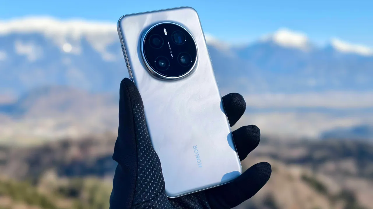 Magic 7 Pro Boasts Superiority Over Samsung Galaxy S25 Ultra in Four Key Areas