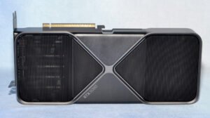 RTX 5090D Overclocked to 3.4 GHz, Consumes 1,000W, and Beats Dual RTX 3090 Ti and Quad GTX 1080 Ti in Benchmarks